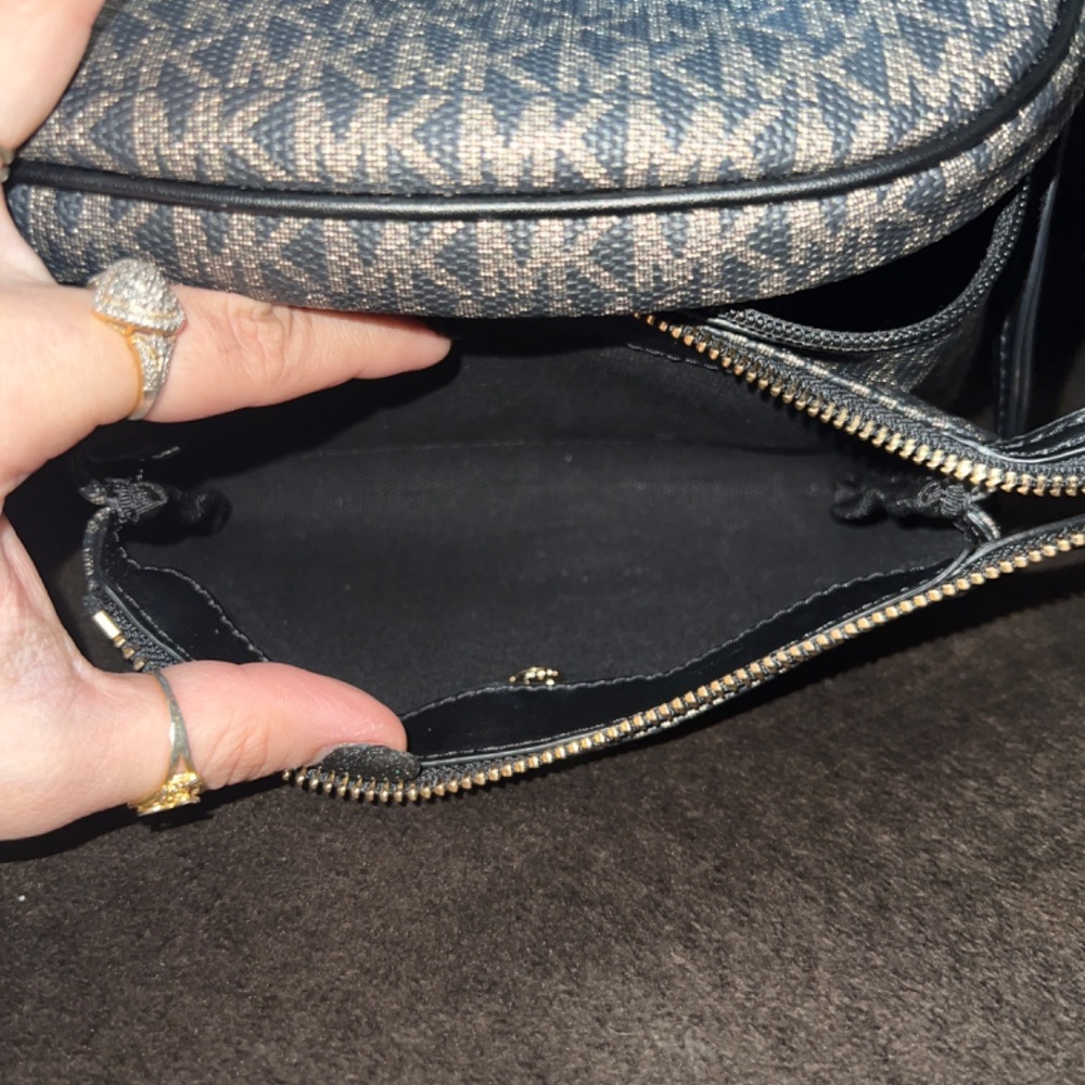 Sling pack - Picture 4 of 5